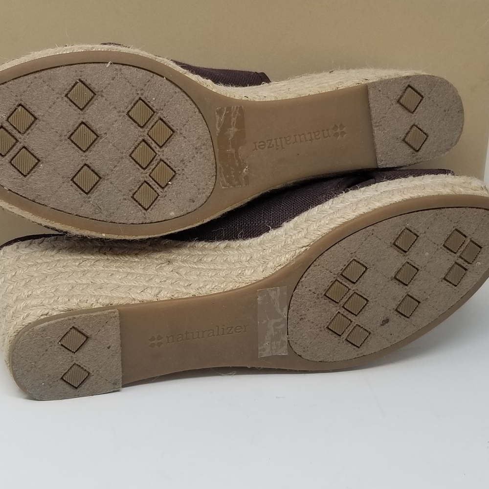 Naturalizer Sandals - Picture 2 of 5